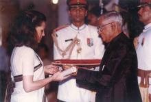 President President R. Venkataraman conferring the Bharat Ratna to Late Shri Rajiv Gandhi at Rashtrapati Bhavan in a Special Investiture Ceremony