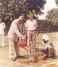 President R. Venkataraman planting a sapling in the Rashtrapati Bhavan Garden